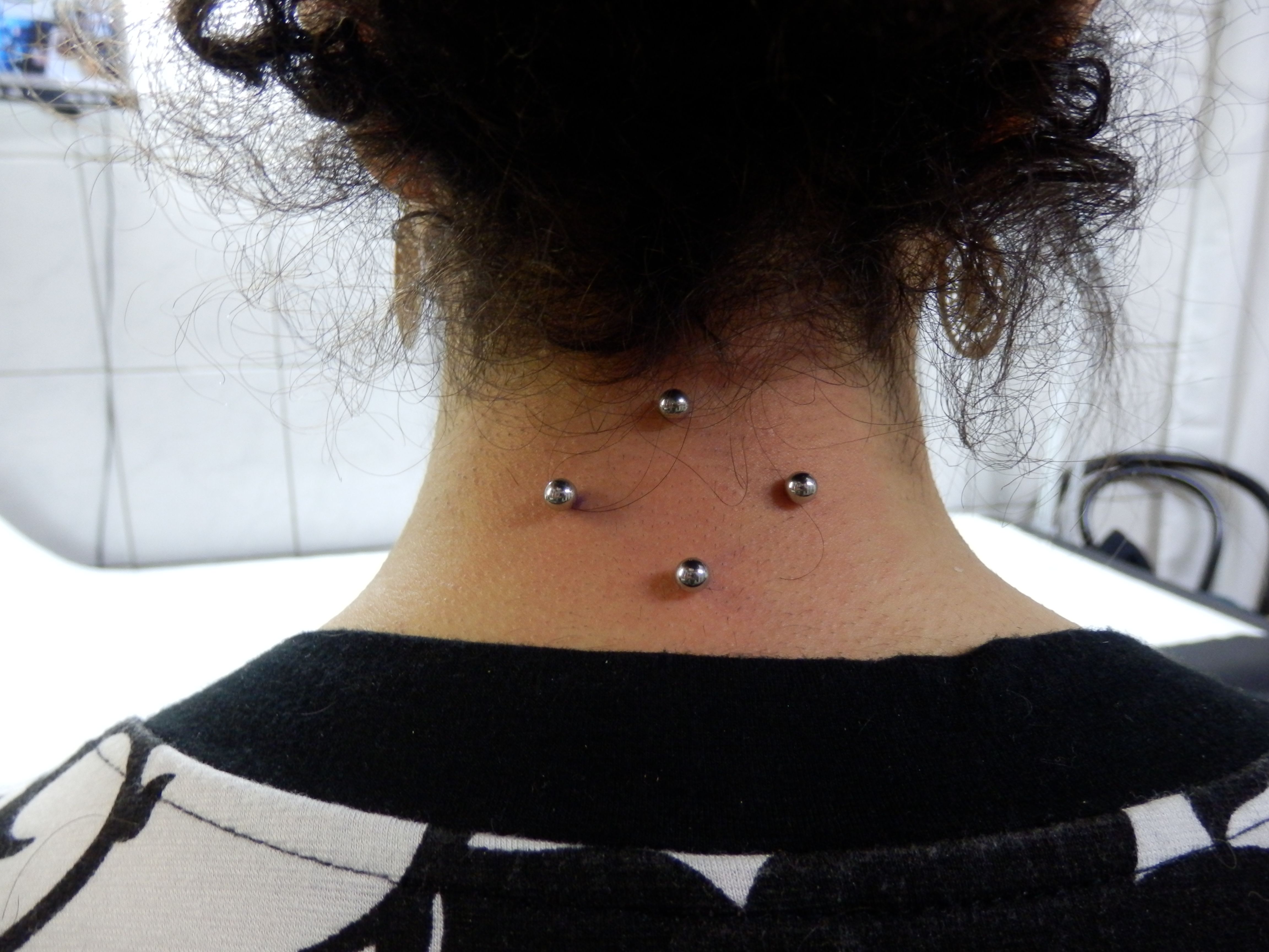 Piercings, Dermal Anchor, Microdermals und mehr in Wien Mariahilf